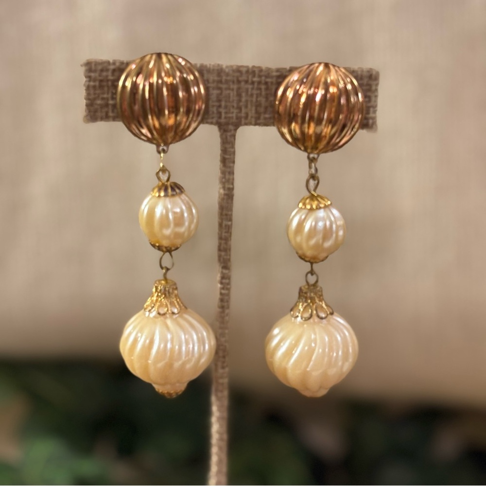 Vintage Clip On Earrings